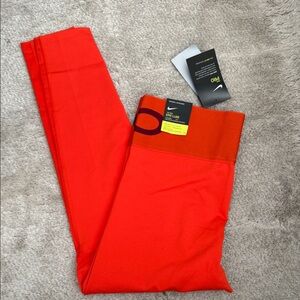 Nike Orange 7/8 Leggings - Large